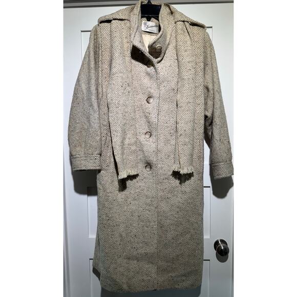 Vintage 1960's Fashionbilt Cream Herringbone Wool Women's Coat, Made in USA - Picture 1 of 15